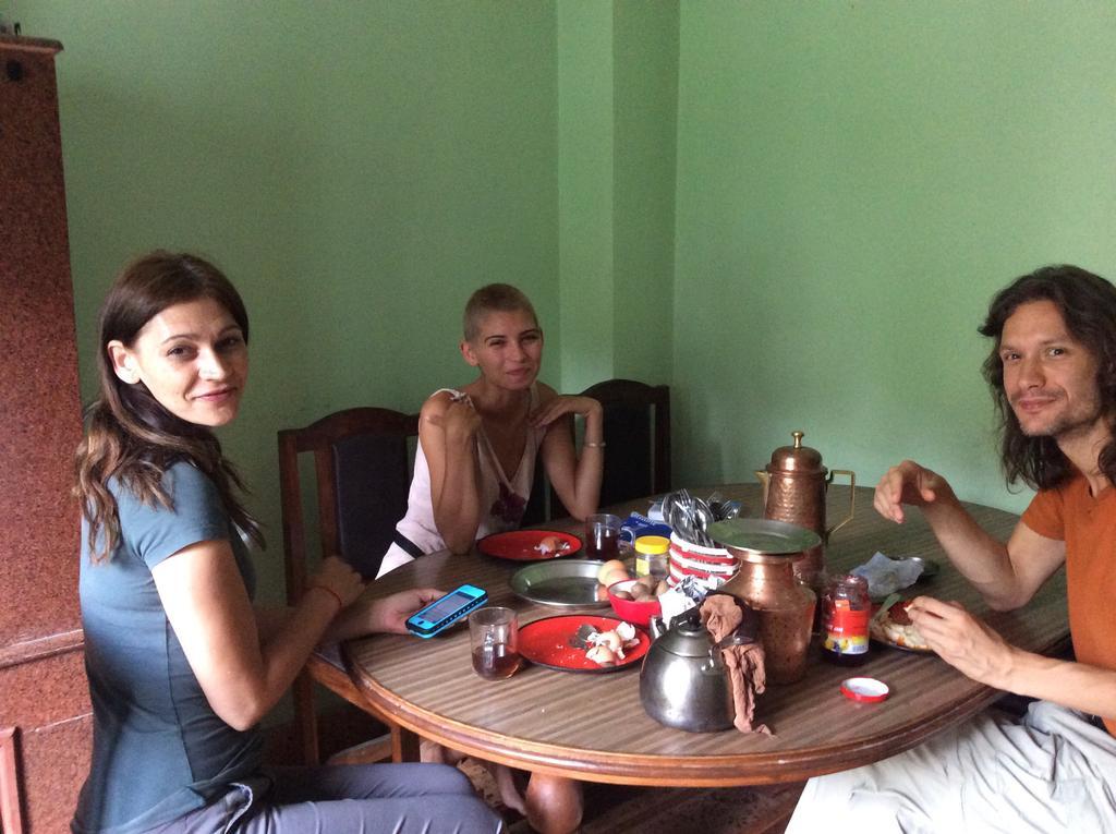 Monkey Temple Homestay Катманду Экстерьер фото